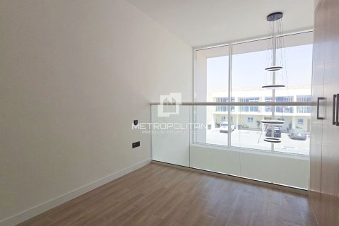 Townhouse de 2 chambres à Rukan, UAE No. 130356 11
