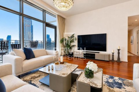 3 bedrooms Apartment in BLVD Crescent, UAE No. 210035