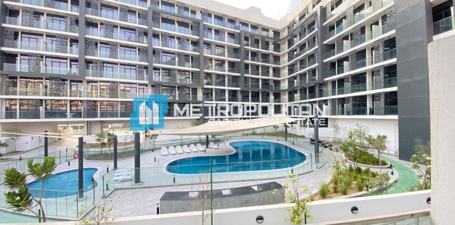 Appartement de 3 chambres à Masdar City, UAE No. 141866