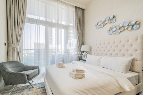 Appartement de 2 chambres à EMAAR Beachfront, UAE No. 128243 5