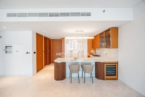 2 bedrooms Apartment in Palm Jumeirah, UAE No. 40532