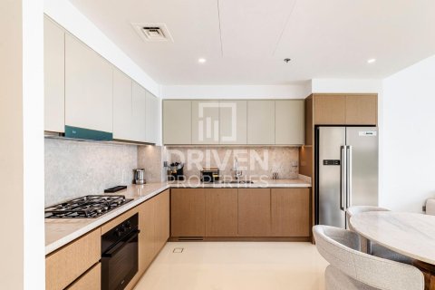 Apartment de 2 dormitorios en EMAAR Beachfront, UAE No. 192349 9