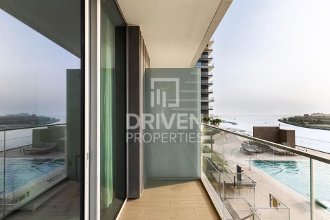 Apartment de 2 dormitorios en EMAAR Beachfront, UAE No. 192349 13