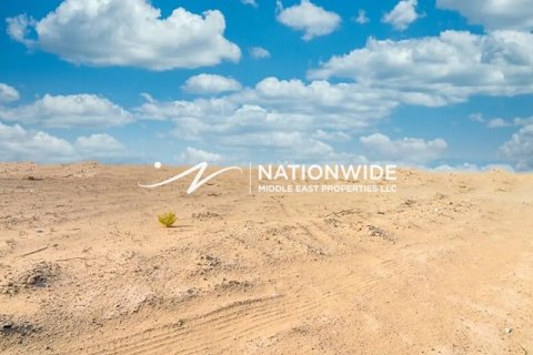 375m² Land in Abu Dhabi, UAE No. 137556