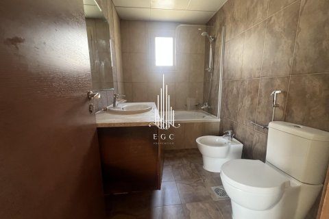 5 bedrooms Villa in Khalifa City, UAE No. 32179 22