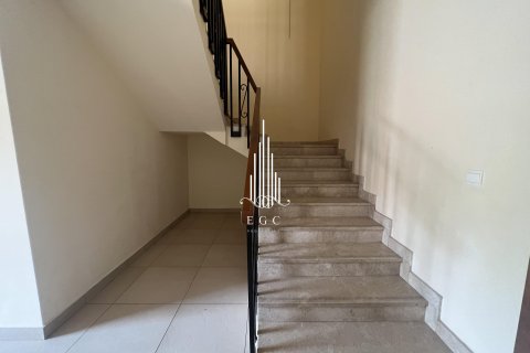 5 bedrooms Villa in Khalifa City, UAE No. 32179 17