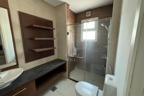 Villa de 4 dormitorios en Khalifa City, UAE No. 32166 25