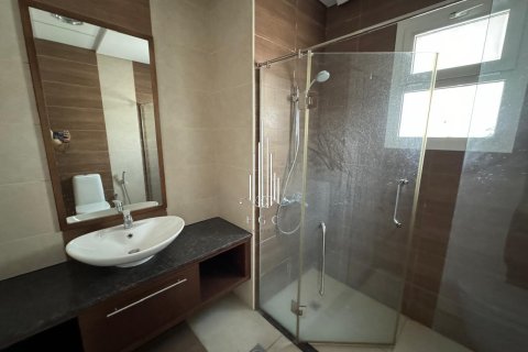 Villa de 4 dormitorios en Khalifa City, UAE No. 32166 27