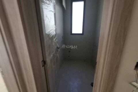 4 bedrooms Apartment in Riyadh, Saudi Arabia No. 68001 15