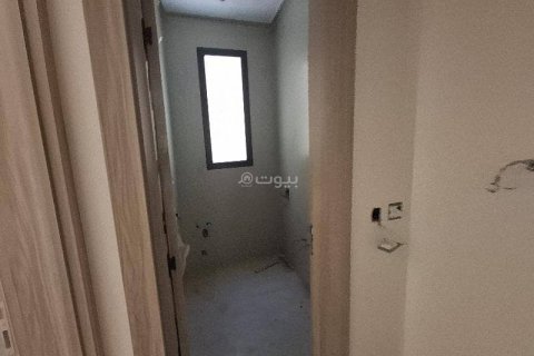 4 bedrooms Apartment in Riyadh, Saudi Arabia No. 68001 14