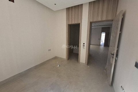 4 bedrooms Apartment in Riyadh, Saudi Arabia No. 68001 11
