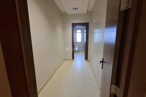 Квартира с 4 спальнями в Эр-Рияд, Саудовская Аравия №68002 9