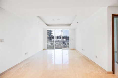 Квартира с 1 спальней в EMAAR Beachfront, ОАЭ №130218 11