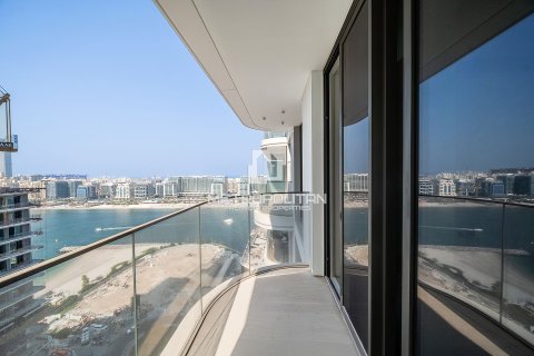 Appartement de 1 chambre à EMAAR Beachfront, UAE No. 130218