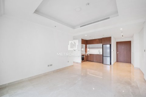 Квартира с 1 спальней в EMAAR Beachfront, ОАЭ №130218 5