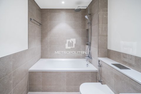 Квартира с 1 спальней в EMAAR Beachfront, ОАЭ №130218 16