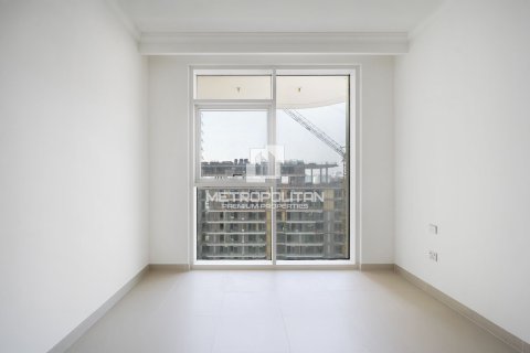 Квартира с 1 спальней в EMAAR Beachfront, ОАЭ №130218 13