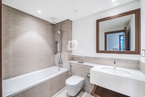 Квартира с 1 спальней в EMAAR Beachfront, ОАЭ №130218 17
