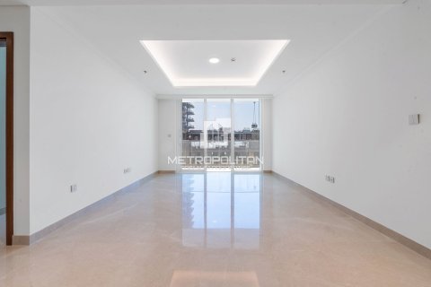 Appartement de 1 chambre à EMAAR Beachfront, UAE No. 130219