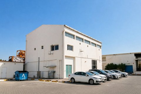 2119m² Warehouse in Deira, UAE No. 187787 9