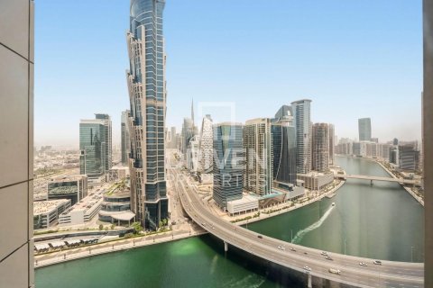 Квартира с 2 спальнями в Al Habtoor City, ОАЭ №207172