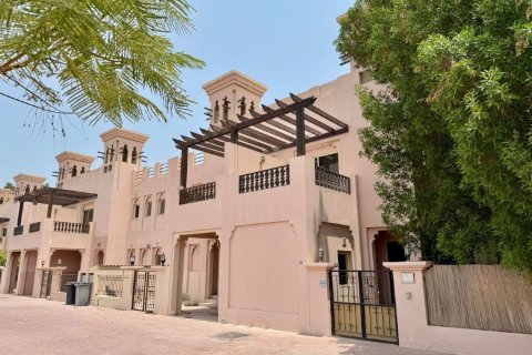 Townhouse de 4 dormitorios en Ras Al Khaimah, UAE No. 183712