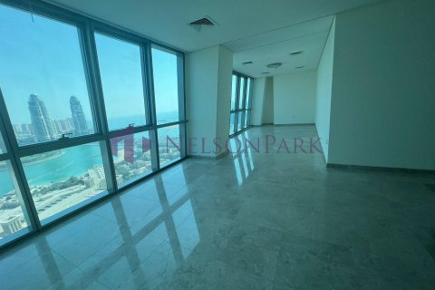 3 bedrooms Apartment in Doha, Qatar No. 56870