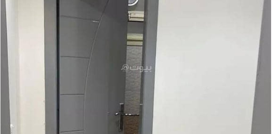 7 bedrooms Apartment in Riyadh, Saudi Arabia No. 98719