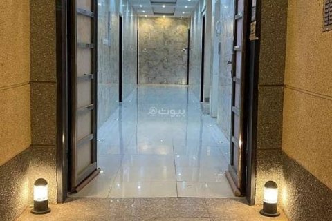 7 bedrooms Apartment in Riyadh, Saudi Arabia No. 98719 12