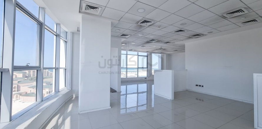 240m² Office in Manama, Bahrain No. 58683
