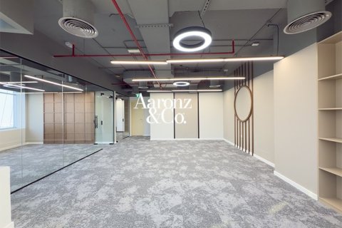 111m² Office in Jumeirah Lake Towers, UAE No. 161610