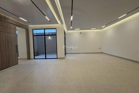 Квартира с 4 спальнями в Эр-Рияд, Саудовская Аравия №62585 18