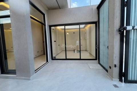 Квартира с 4 спальнями в Эр-Рияд, Саудовская Аравия №62585 7