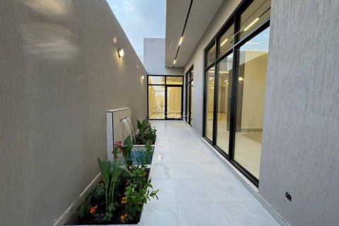 Квартира с 4 спальнями в Эр-Рияд, Саудовская Аравия №62585 6