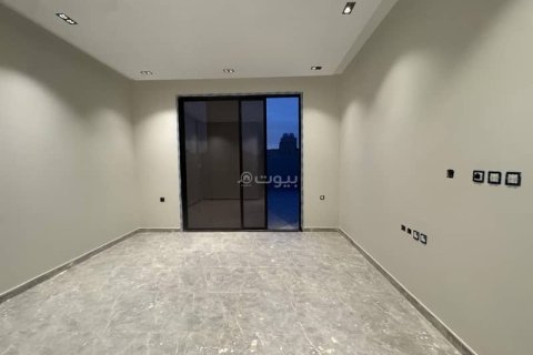 Villa de 5 chambres à Riyadh, Saudi Arabia No. 62586 25