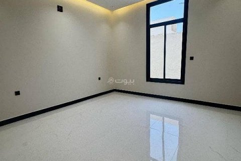 Квартира с 4 спальнями в Эр-Рияд, Саудовская Аравия №62584 4
