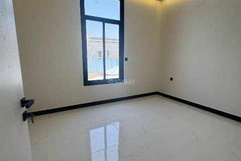 Квартира с 4 спальнями в Эр-Рияд, Саудовская Аравия №62584 5