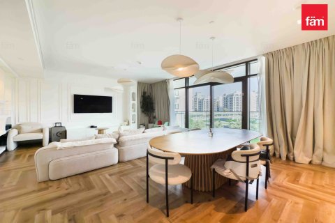 3 bedrooms Apartment in Dubai, UAE No. 205093