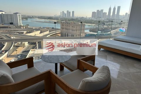 Квартира с 2 спальнями в FIVE Palm Jumeirah, ОАЭ №198916 9