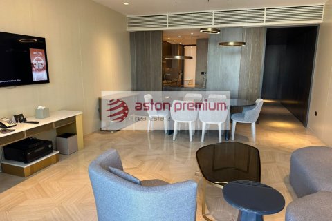 Квартира с 2 спальнями в FIVE Palm Jumeirah, ОАЭ №198916 14