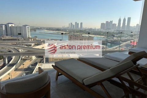 Квартира с 2 спальнями в FIVE Palm Jumeirah, ОАЭ №198916 8