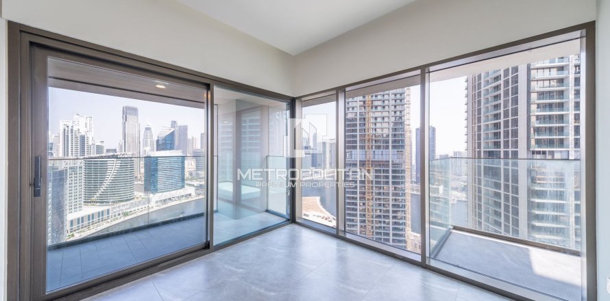 2 bedrooms Apartment in Business Bay, UAE No. 129344
