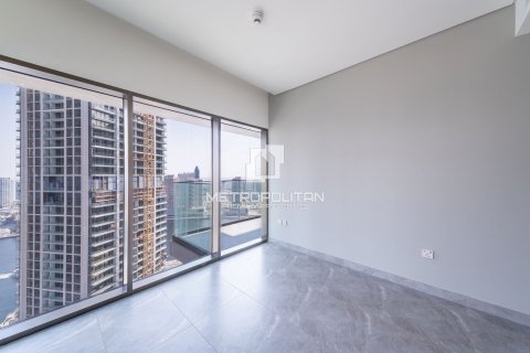 2 bedrooms Apartment in Business Bay, UAE No. 129344 8
