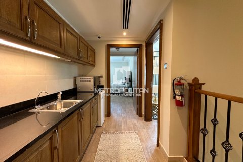4 غرف نوم فيلا في Jumeirah Park, الإمارات العربية المتحدة رقم 129340 22