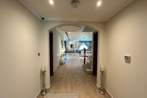 4 غرف نوم فيلا في Jumeirah Park, الإمارات العربية المتحدة رقم 129340 12