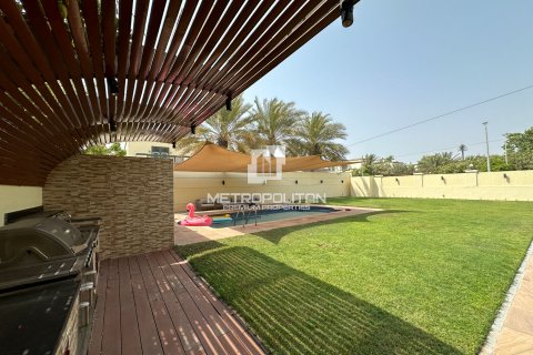 4 غرف نوم فيلا في Jumeirah Park, الإمارات العربية المتحدة رقم 129340 16