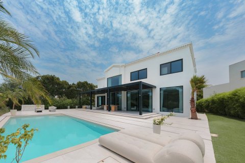 5 bedrooms Villa in Jumeirah Islands, UAE No. 202368