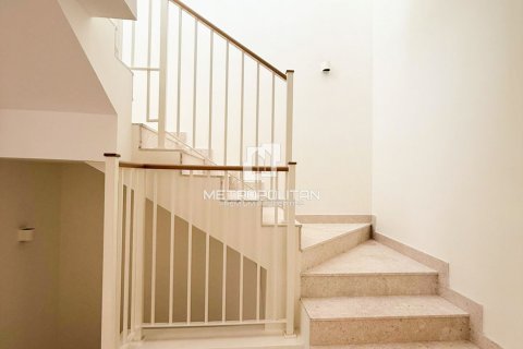 Townhouse de 4 chambres à The Pulse, UAE No. 129665 8