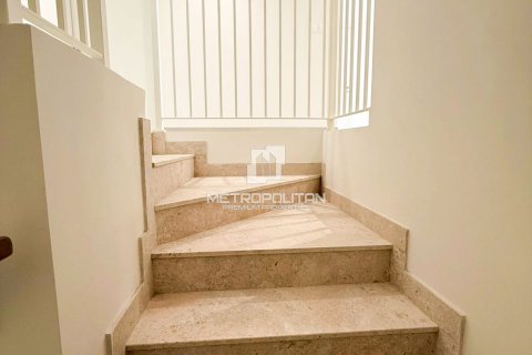 Townhouse de 4 chambres à The Pulse, UAE No. 129665 7