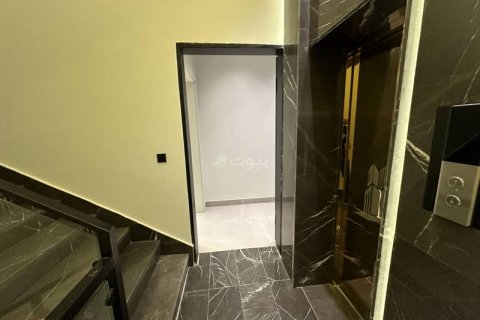 4 bedrooms Apartment in Riyadh, Saudi Arabia No. 60580 3